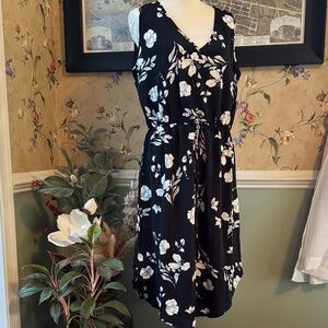 Elegant Floral Black and White Midi Dress